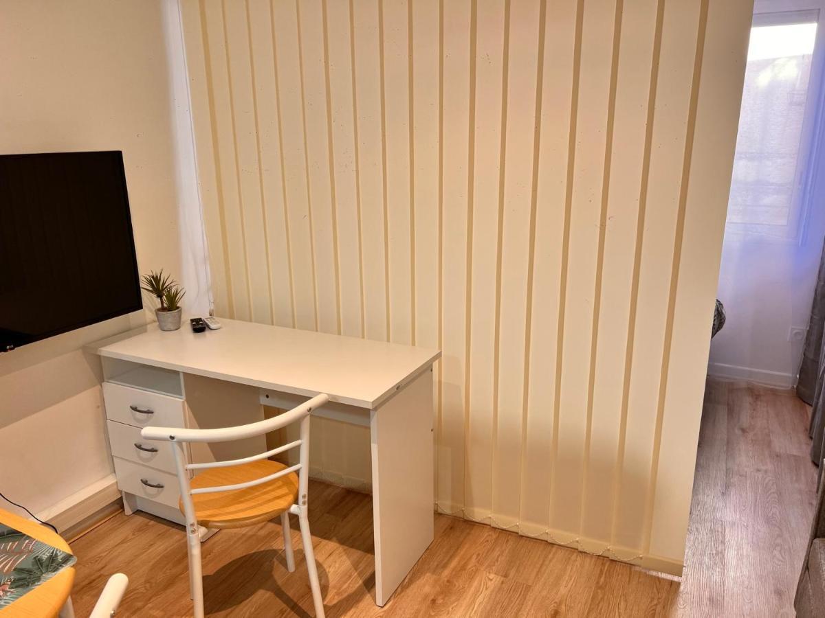 Appartements Calmes - Standing - Hypercentre - Clim - Wifi - Netflix Montpellier Esterno foto