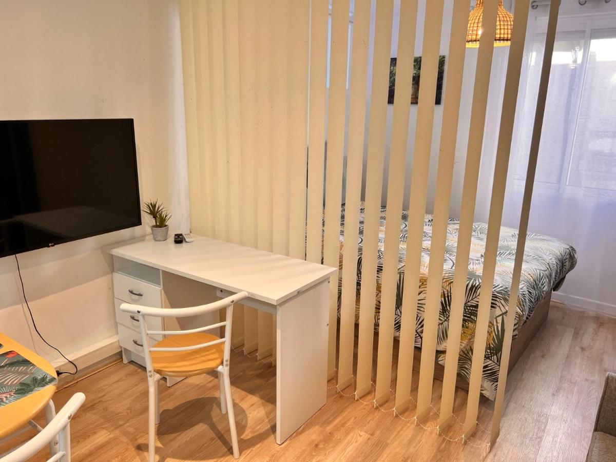 Appartements Calmes - Standing - Hypercentre - Clim - Wifi - Netflix Montpellier Esterno foto